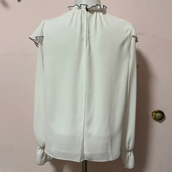 Elegant White Ruffle Blouse - Picture 5 of 5